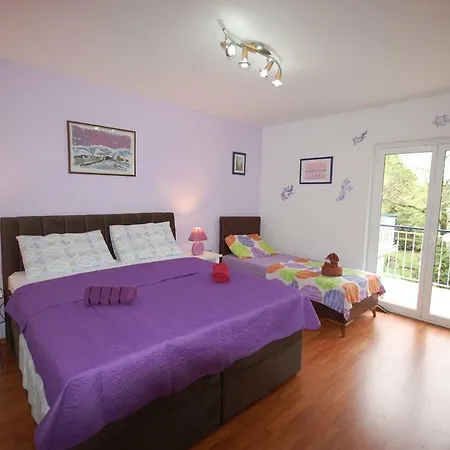 Mladan By El-pi Tours Apartman