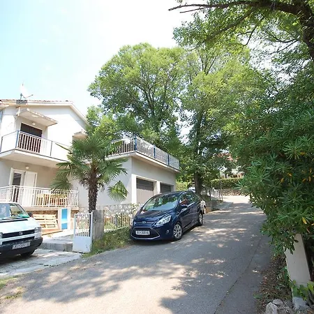 Mladan By El-pi Tours Njivice