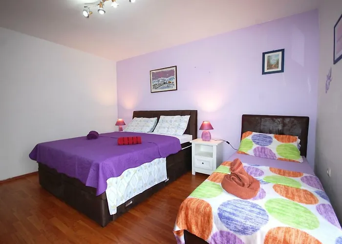 Mladan By El-pi Tours